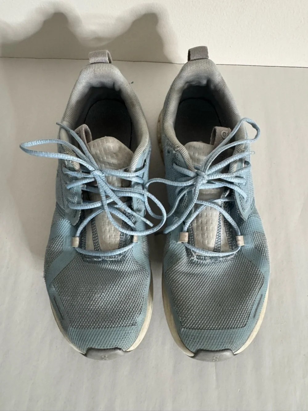 On Running Cloud Sky Youth Girls Sneakers Blue Size 5